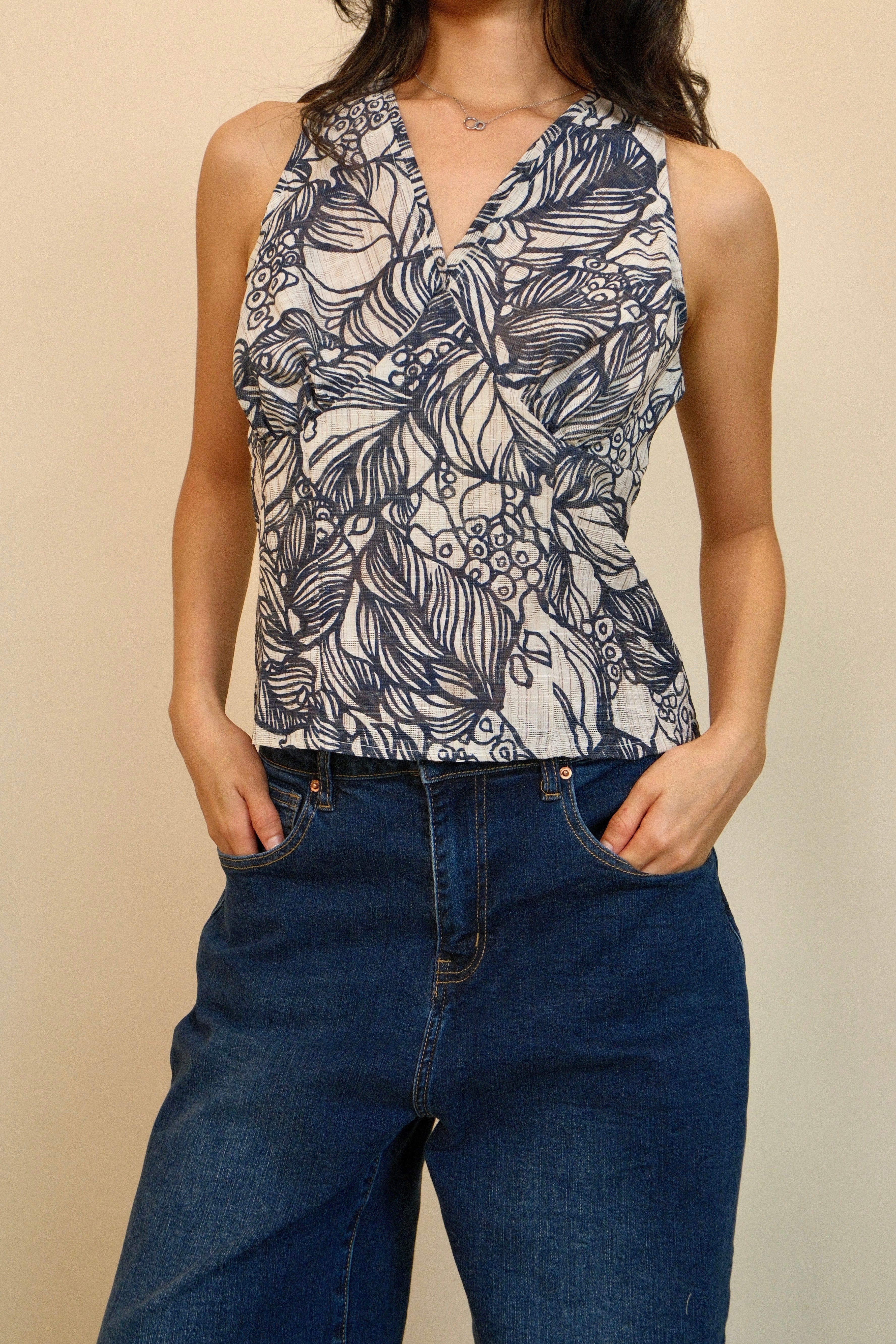 Ceramic Flora Muse top